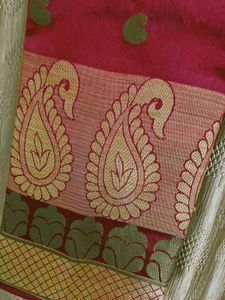 Maroon &amp; Gold Paisley Saree