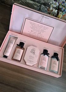 Kimirica Love Story Bath &amp; Body Set