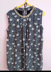 Floral Sleeveless Top