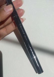 Dazller All Day Lip Oil And Waterproof Eyeliner