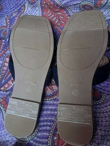 Stylish Black Strap Sandals