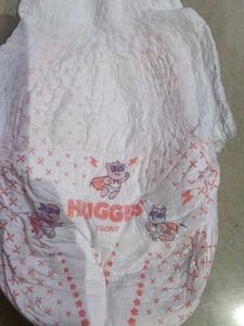 19 Huggies diapers XL
