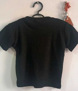 Women Black Printed Crop Top