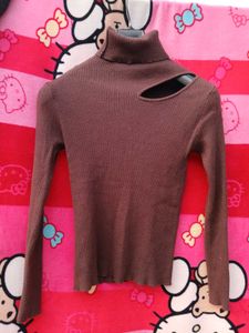 Cutout Turtleneck Knit Top