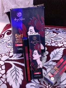 5 In 1 Lipstic 😍