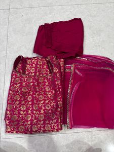 Inddus Women Pink And Gold Woven Kurta Set