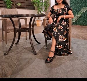 Women Ruffled Black Dress