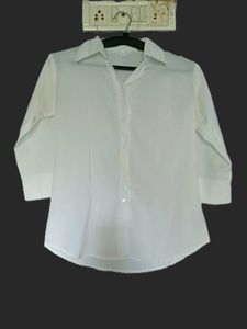 White Classic Collared 3/4 Sleeve Shirt