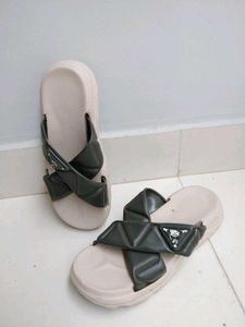 New Fashion Design Comfortable Women's Slide