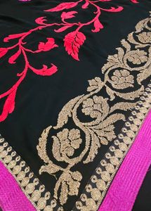 Beautiful  Black Saree😍