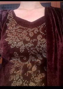 Vintage Velvet Embellished Kurti Set