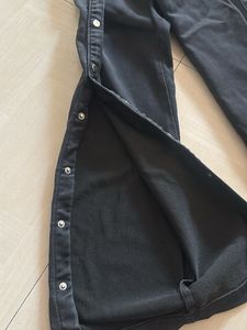 Button Detail Black Denim Jeans