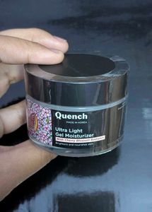 Ultra Light Gel Moisturizer with 2% Niacinamide &