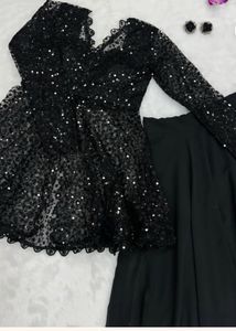 Womens Skirt And Ethnic Top!