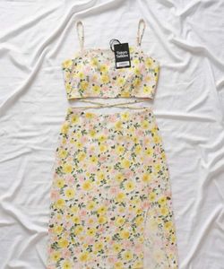 With Tag Floral waist design Dress