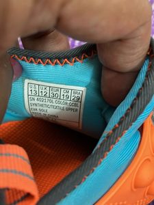 SKECHERS UK 12