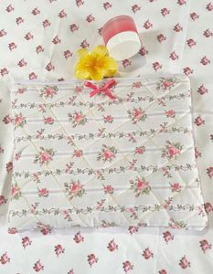 Floral Padded Tablet Sleeve