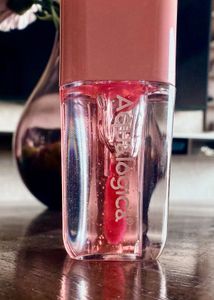 Aqualogica Plump+ Pouty Li-pH Gloss - Peach V