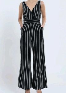 🤍 With 🖤 Very Stylish And Comfortable Like 🌞