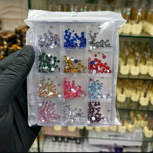 One Ps 200/-only Nail Art Decoration Kit