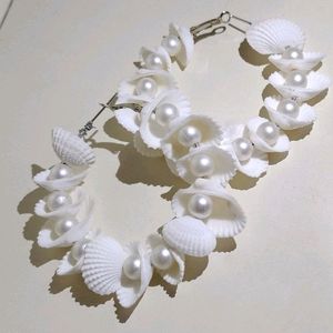 Set Of Earrings