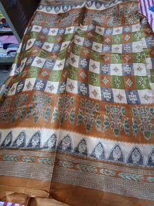 Elegant Patterned Saree