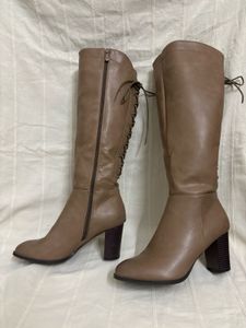 LEATHER LACE BACK BLOCK HEEL HIGH BOOTS