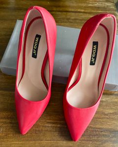 Red Hot Pumps in great condition