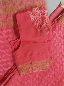 Women Saree N Blouse