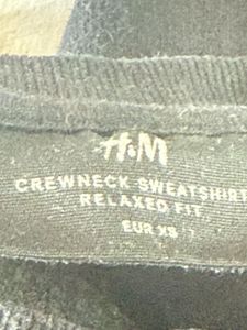 Navy Blue Pullover Sweatshirt