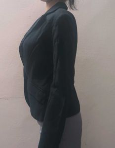 Women Black Blazer Crop