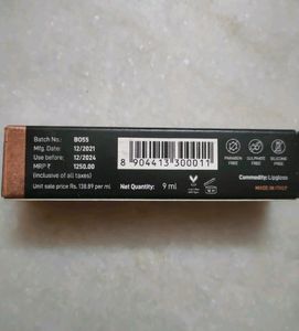 Manish Malhotra Gold Flake Lip Gloss