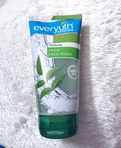 Everyuth Naturals Purifying Neem Face Wash|Antibac