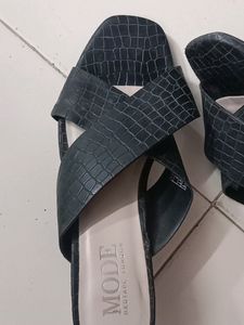 Mode by Red Tape, Black croc leather heel