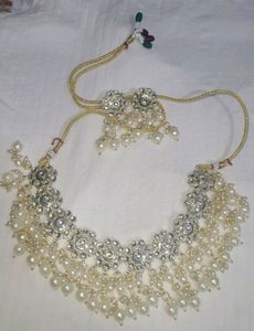 Beautiful Pearl Necklace Set