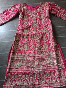 Elegant Pink Embroidered Kurta