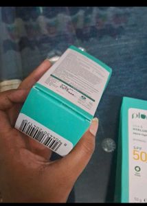 2 Plum Aqua Light  Sunscreen SpF 50