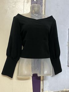 Pintrest Balloon Sleeves Black Off-Shoulder Top