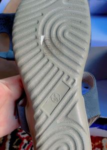 offer new sandal