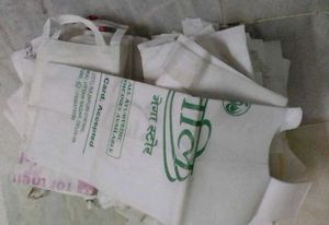 Buy Colourful Cloth Bags, Get Bubble Wraps Free
