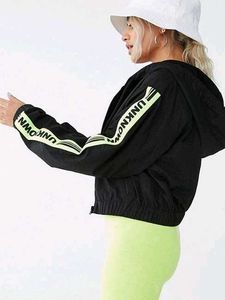 FOREVER 21✨❤️Black &amp; Lime Textured Jacket