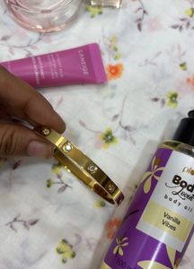 Gold - Plated Love AD Bracelet🎀