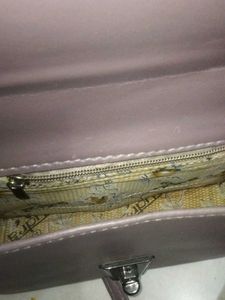 Stylish And minimal Shoulder/Hand Bag