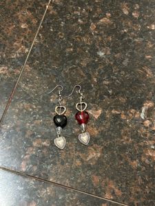 Punk/goth coded Heart Dangly Earrings 🖤🕷️♠️🗝️◾️