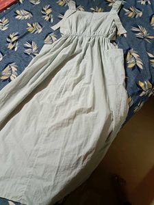 FLOWY SUMMER DRESS