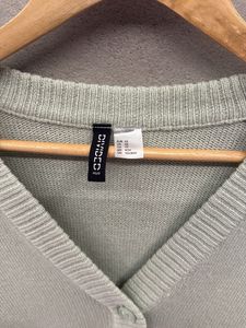 Cute Cropped Cardigan