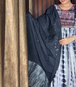 Embroidered Suit Set