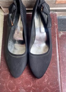 Women Black Ballenary Heels