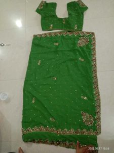 Dark Green Saree With Blouse