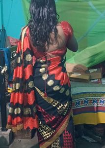 💥 Price Drop💥Black And Red Saree Only